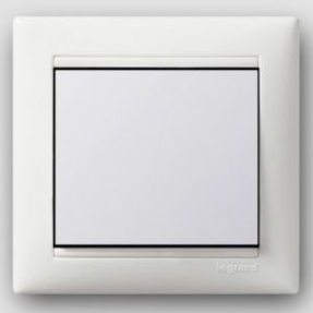 Legrand Valena L774401